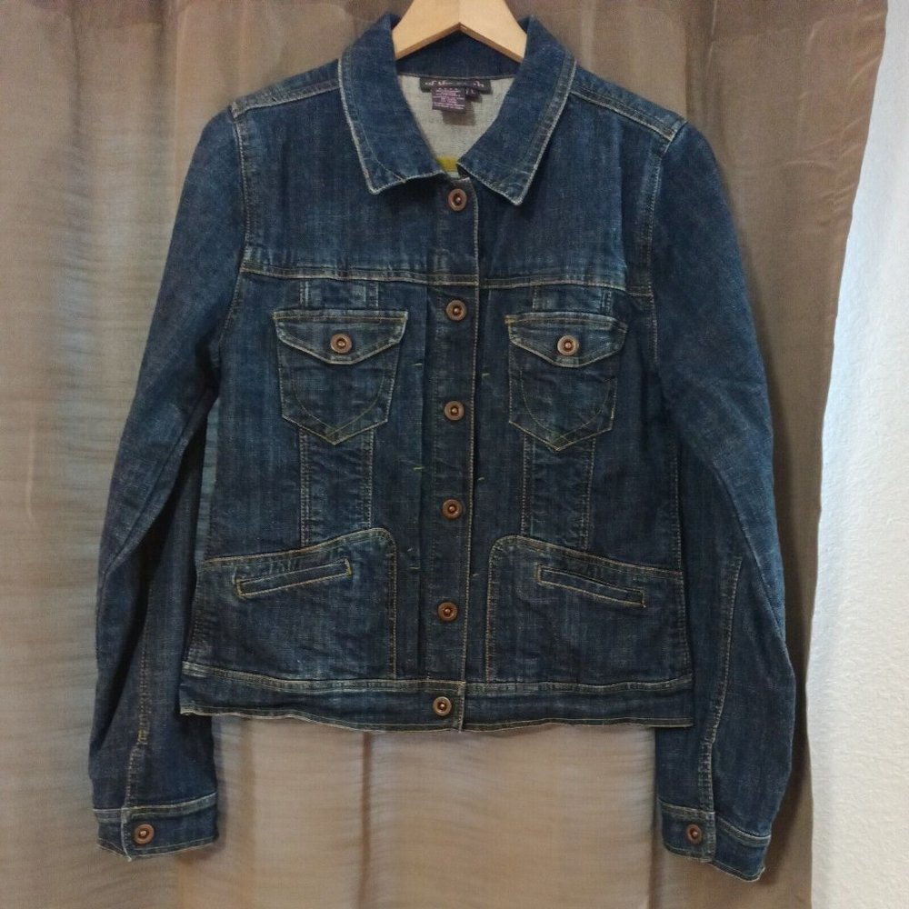 Women's Of The Earth Denim Trucker Jacket Dark Wash Button With Pockets Size Lg.